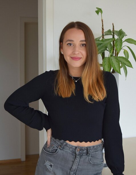 Aline-Sep-30-2022-01-25-17-64-PM