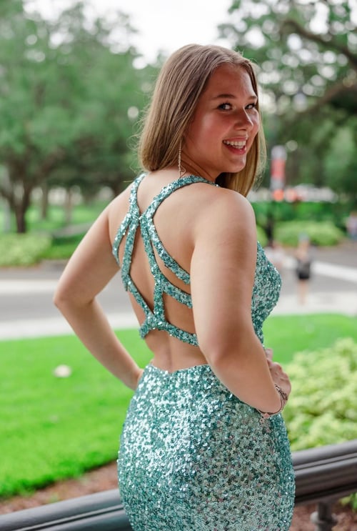 Mädchen im Glitzerkleid