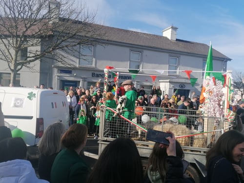 Eine irische Straßenparade