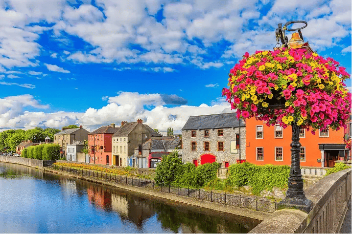 Irland Häuser Fluss