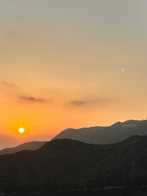 Sonnenuntergang in den Bergen