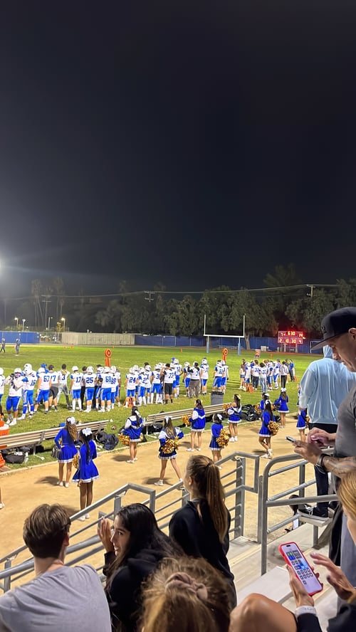 Fußballfeld mit Fußballspielern