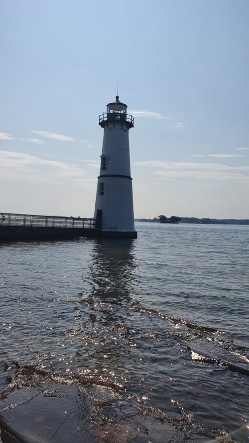 Leuchtturm am Wasser