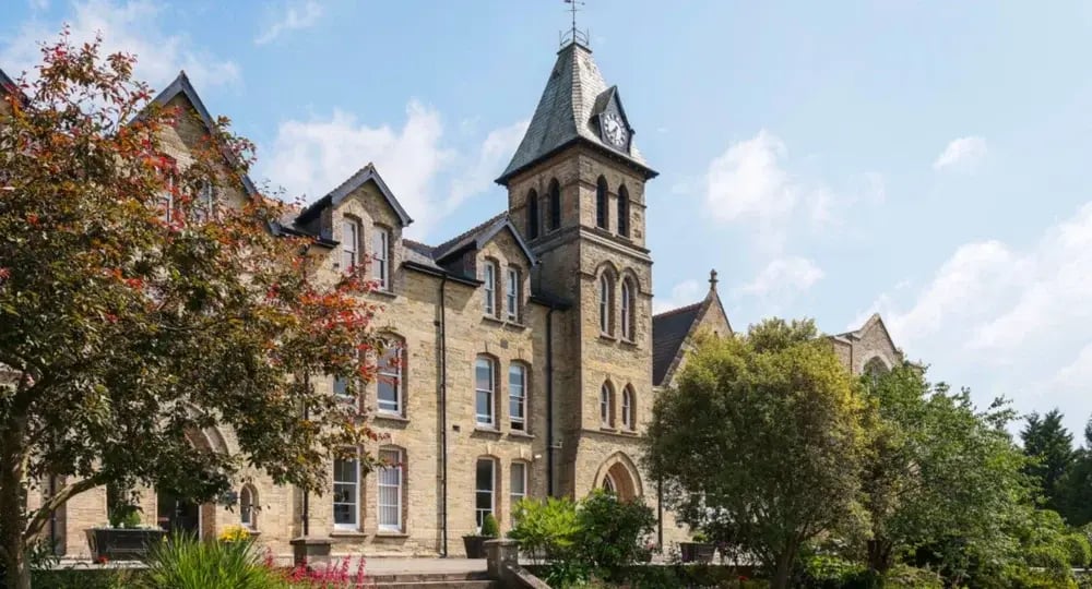 Privatschule-min-thumbnail