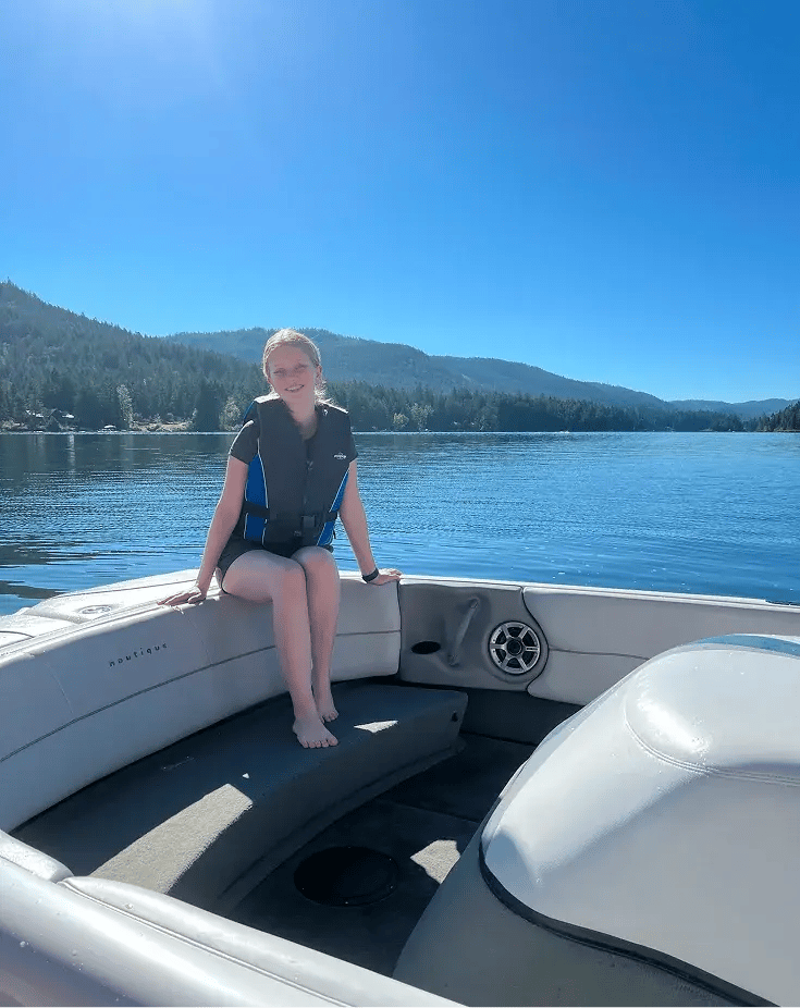 Schülerin Kanada Boot