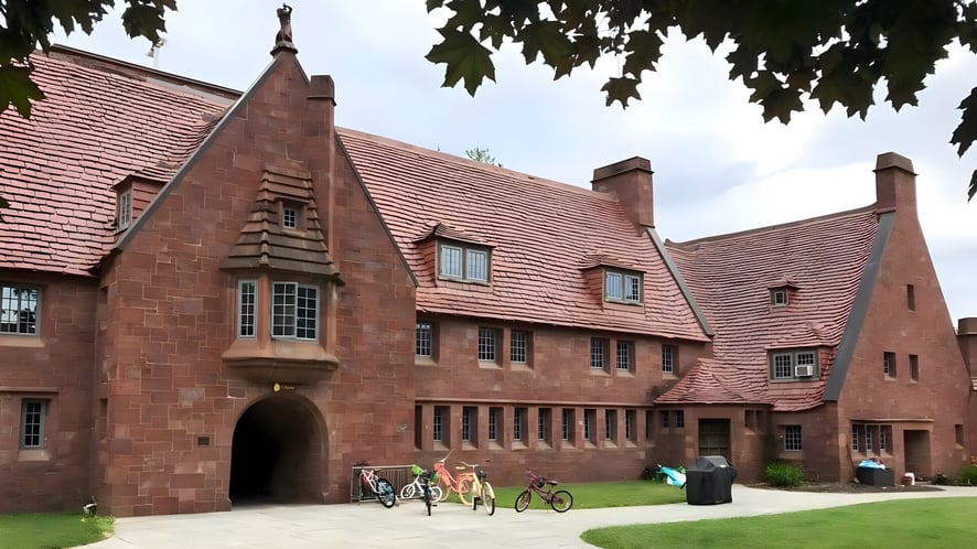 School Image - Avon Old Farms School