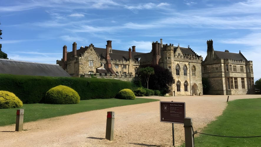 School Image - Battle Abbey School