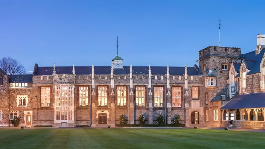 School Image - Christ's College