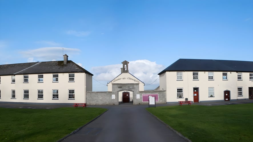 School Image - Coláiste an Chreagáin