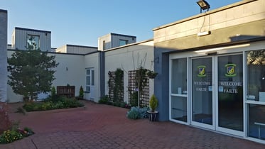 Donahies Community School