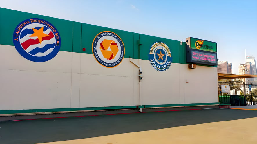 School Image - Downtown Magnet High School