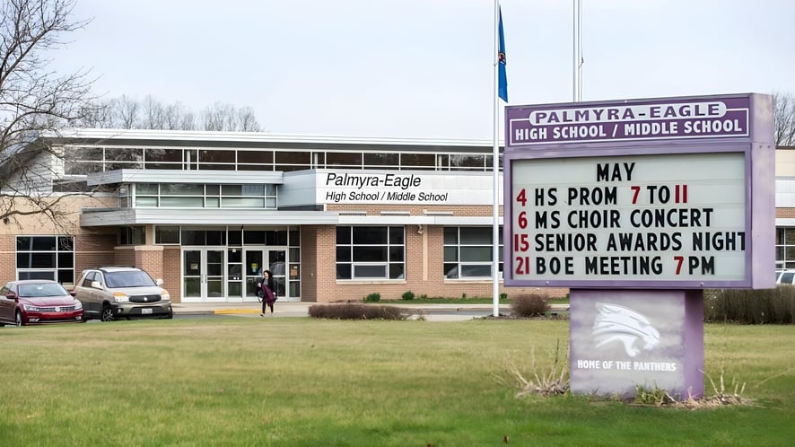 School Image - Eagle School