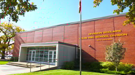 École secondaire publique Louis-Riel