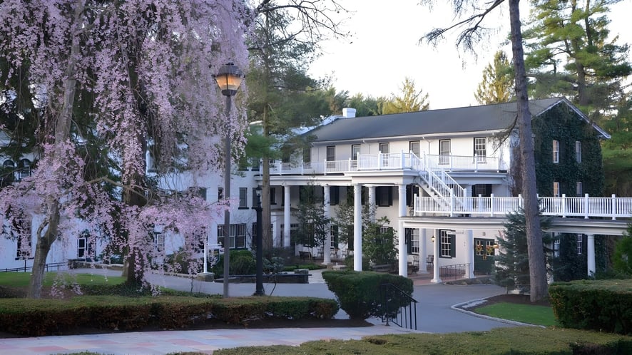 School Image - Grier School