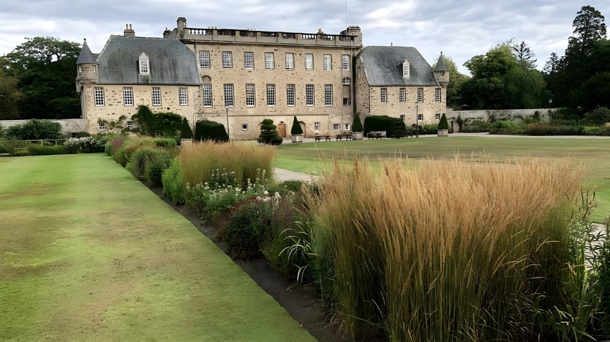 School Image - Loretto School