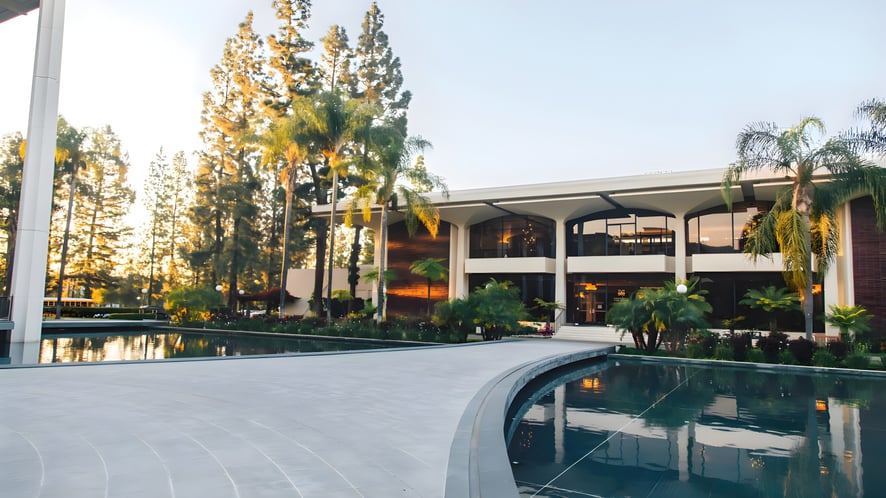School Image - Maranatha High School