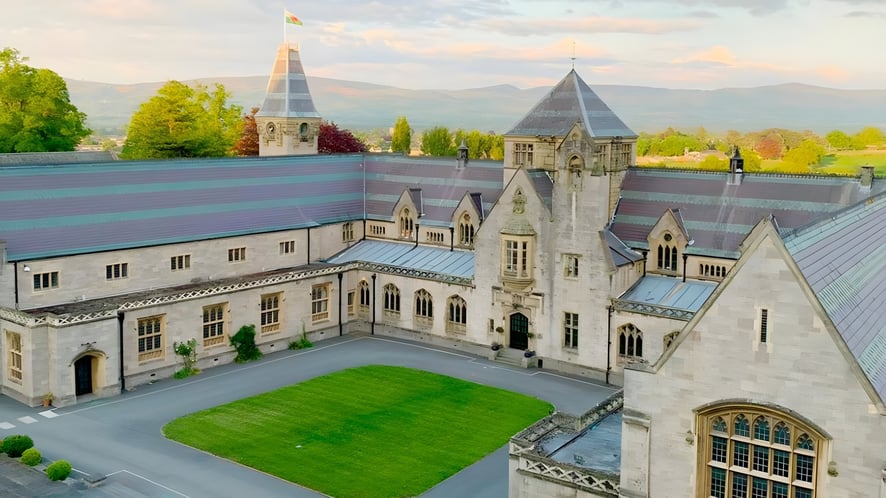 School Image - Myddelton College