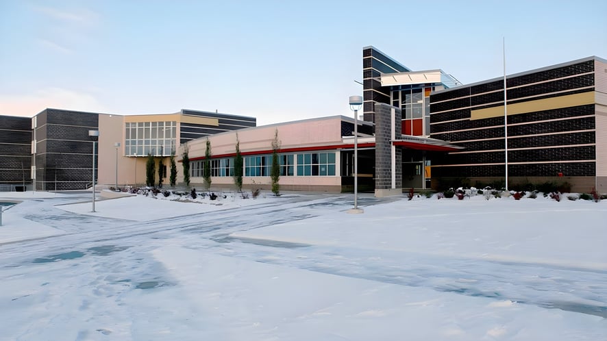 School Image - Robert Thirsk High School