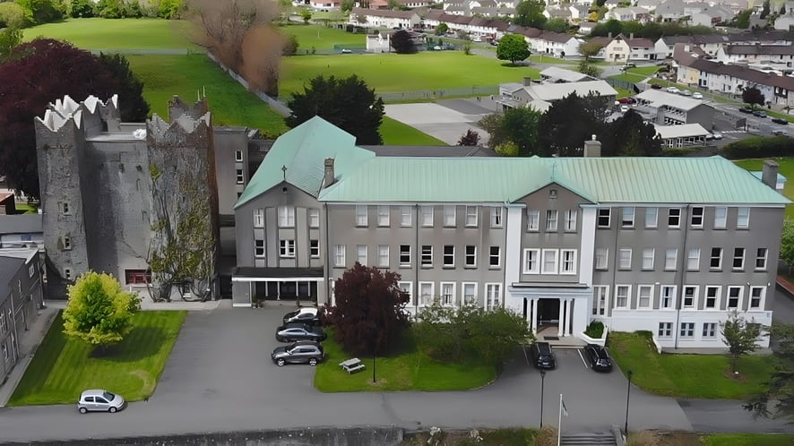 School Image - St. Louis Secondary School (Dundalk)