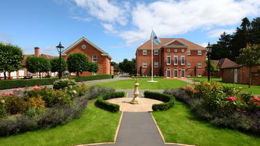 TASIS The American International School in England