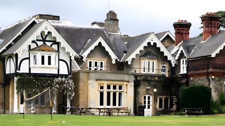 The Yehudi Menuhin School