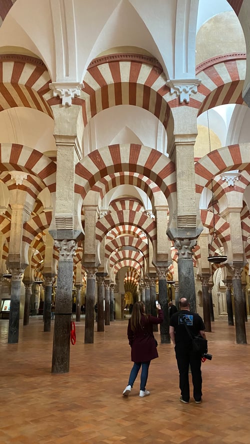 Eine spanische Kirche von innen