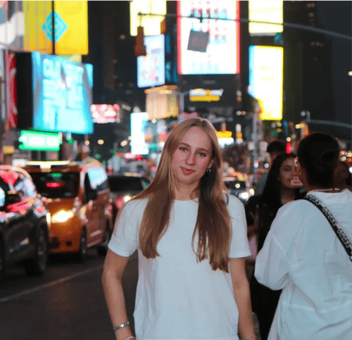 USA Maja Krauss Bild 5 1-Oct-15-2025-09-58-24-3091-AM