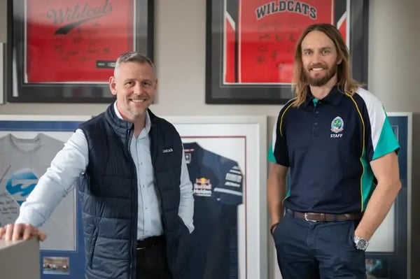 zwei Lehrer Australien Sport