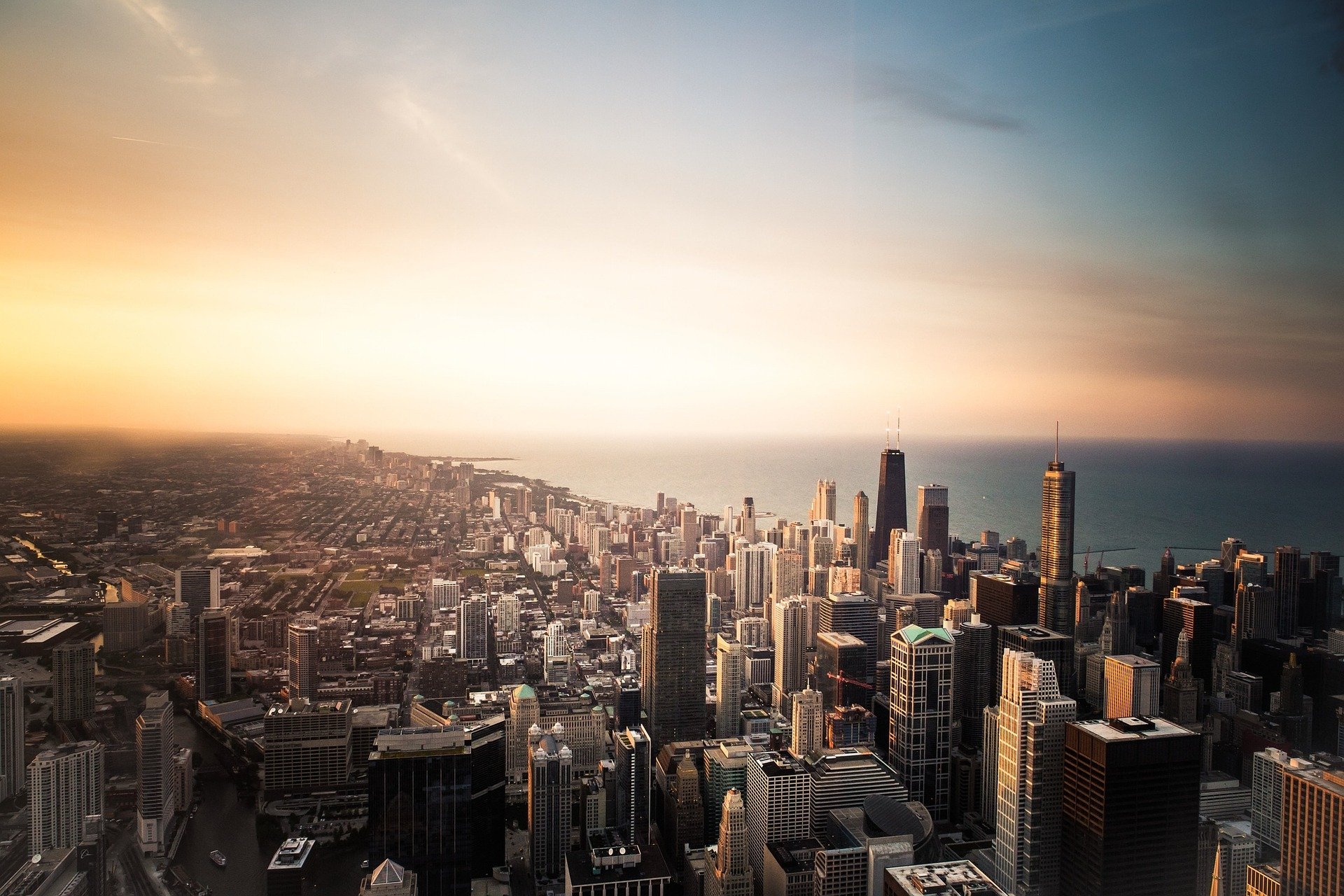 buildings-690364_1920