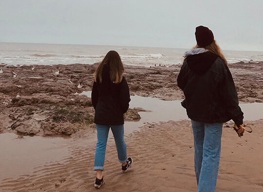 2 Freundinnen in england